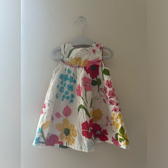 ✨SOLD✨ Pink Chicken Floral Dress - Picture 1 of 9